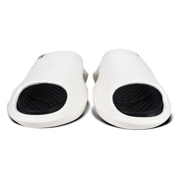 OASIS MEN WHITE BLACK
